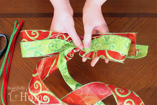 How To – Make a Two Ribbon Bow – Beautifully Inspired Home